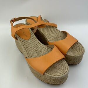 Antonio Melani size 7 peach colored wedge sandals